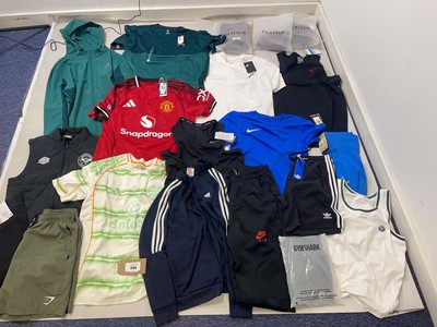Lot 3764 - Sportswear to include Under Armour, Nike,...