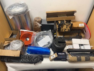 Lot 4702 - Household DIY items to include parasol weights,...
