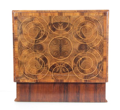Lot 8 - An 18th century walnut, crossbanded and oyster...