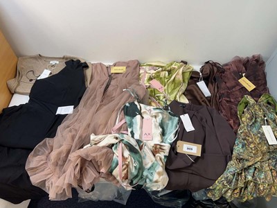 Lot 3426 - Ladies clothing AX Paris, Versper, MNG,...