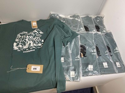 Lot 3795 - 10x Trendsplant hikers oversized heavy...