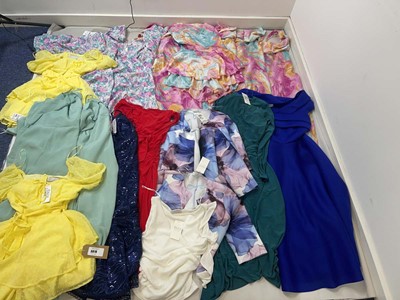 Lot 3816 - Quiz clothing