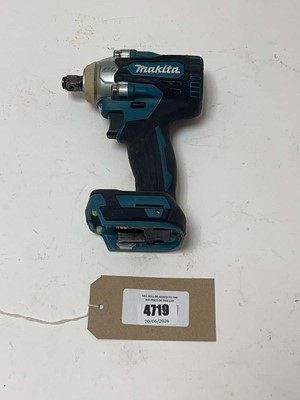 Lot 4719 - Makita cordless impact driver with no battery...