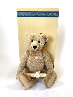 Lot A 1995 boxed limited edition Steiff 'Teddy...