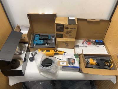 Lot 4723 - Power tools and electrics to include a...
