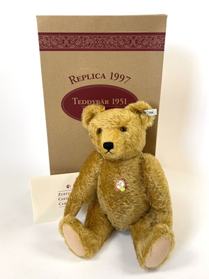 Lot A 1997 boxed, limited edition, Steiff 'Teddy...