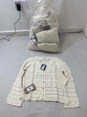 Lot 3843 - 12x Only carcolette long sleeve o-neck...