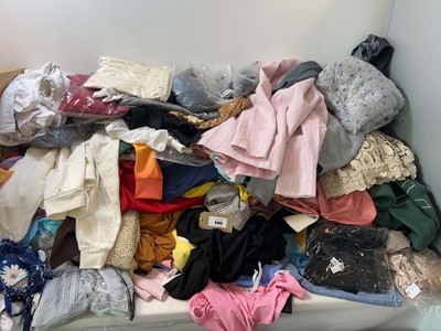Lot 3465 - Pallet (not included) mixed adults clothing