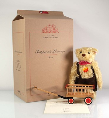 Lot 104 - A limited edition Steiff fully jointed...