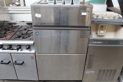 Lot 3 - 70cm Hoshizaki IM-100WLE-23 floor standing ice...