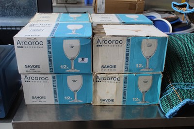 Lot 27 - 8x boxes of Arcoroc wine glasses