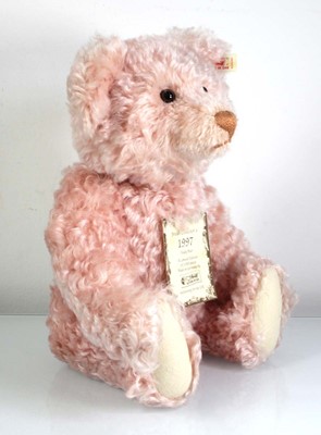 Lot 110 - A limited edition Steiff fully jointed 'Teddy...