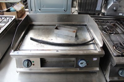 Lot 122 - 80cm Electric solid top griddle