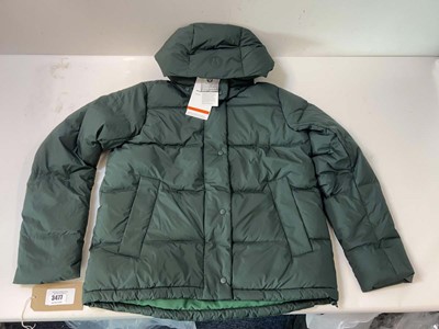 Lot 3477 - Lululemon Wunder Puff jacket green (6) (hanging)