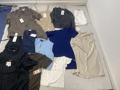 Lot 3864 - Zara & Sister Companies clothing