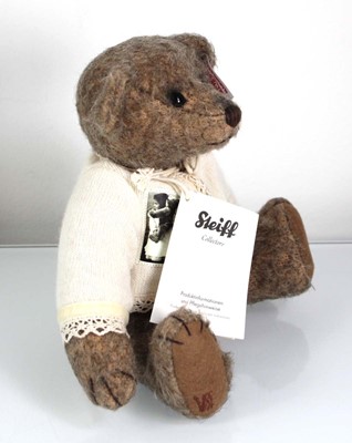 Lot 124 - A limited edition Steiff fully jointed 'Anni'...