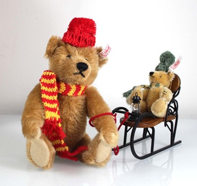Lot 125 - A limited edition Steiff fully jointed...