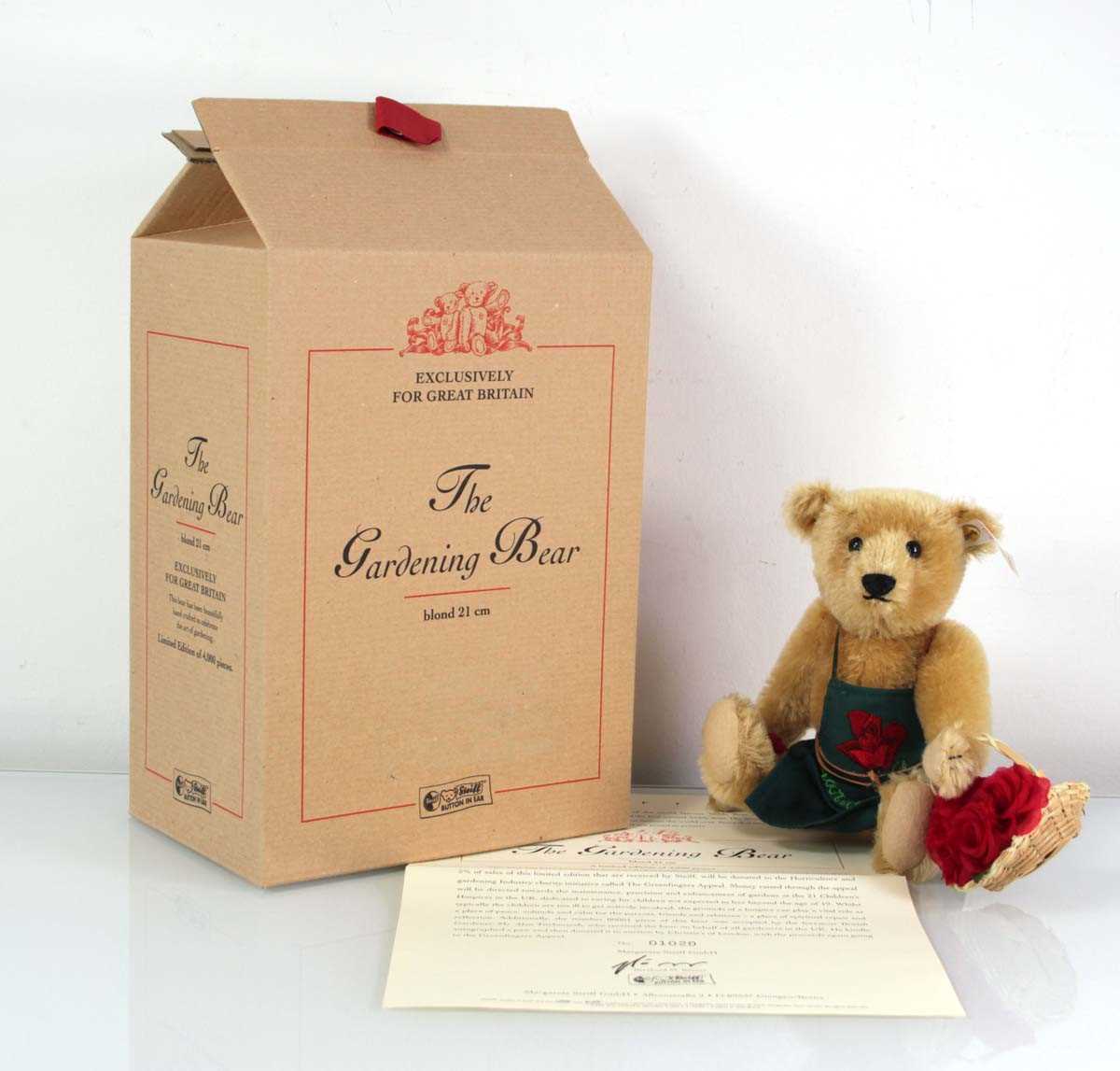 Lot 127 - A limited edition Steiff fully jointed...