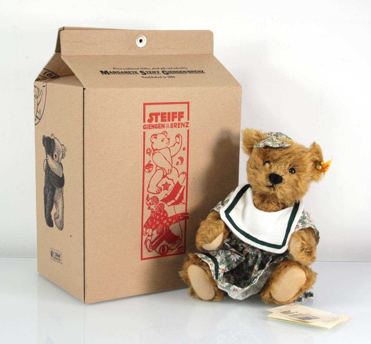 Lot 128 - A Steiff fully jointed 'Classic' bear wearing...