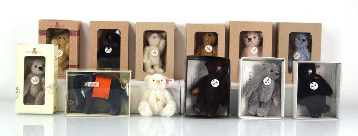 Lot 131 - Twelve limited edition miniature fully jointed...