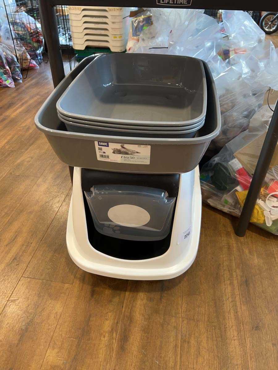 Lot 2213 - Large pet litter tray with lid together with...