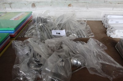 Lot 216 - Approx. 40x head of matching stainless steel...