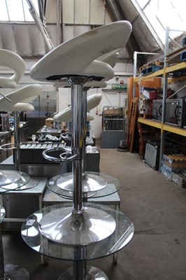 Lot 189 - Glasstop circular poseur table with 1 cream...