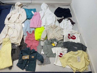 Lot 3875 - Zara children's clothing