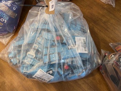 Lot 2271 - A bag containing approx. 15 pet headrest seat...