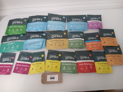 Lot 2435 - Bag of Nutrition geeks food supplements