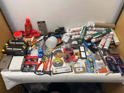 Lot 4747 - Tools and DIY to include pilers, T-cut,...
