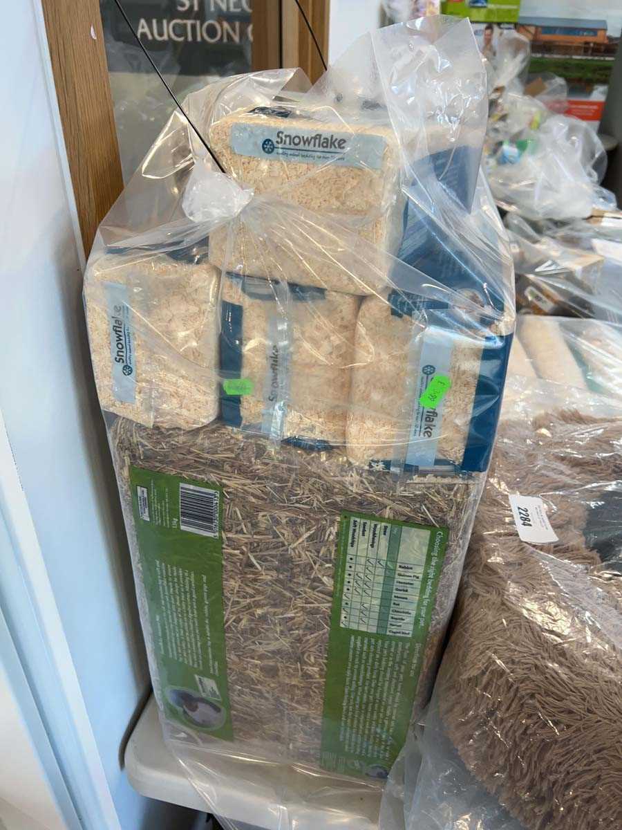 Lot 2286 - Bag containing approx. 8 packs of Snowflake...
