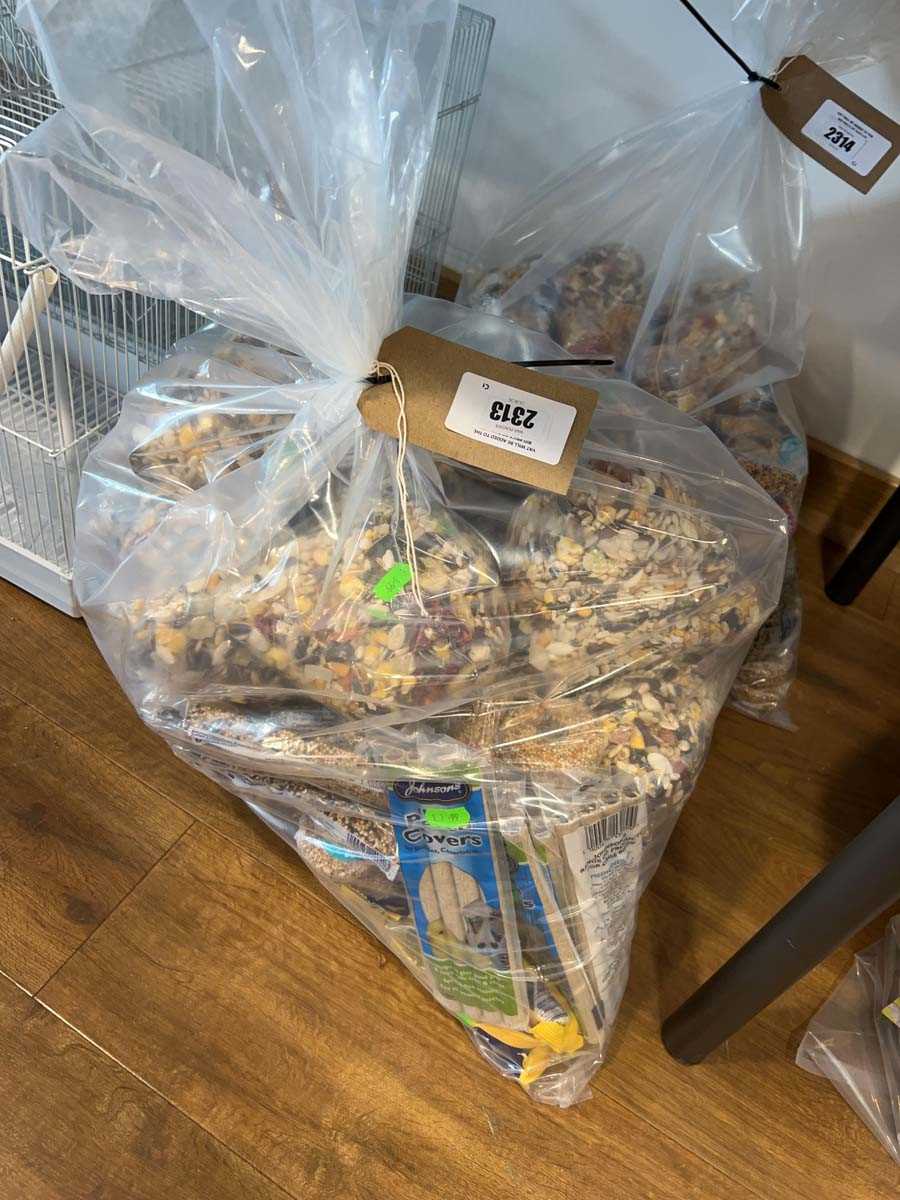 Lot 2313 - Bag containing a large quantity of bird food...