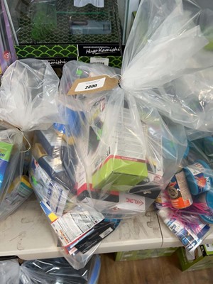 Lot 2300 - Bag containing mainly aquarium related items...
