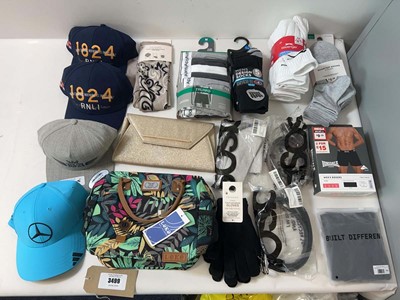 Lot 3499 - Accessories, underwear Adidas, M&S, Next, Leke,...