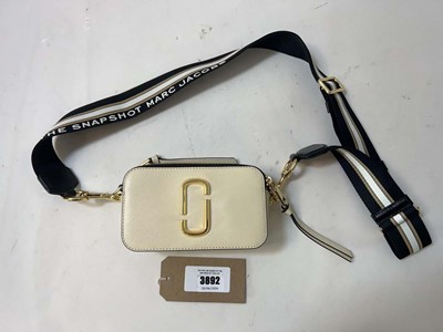 Lot 3892 - Marc Jacobs Snapshot Crossbody bag cream