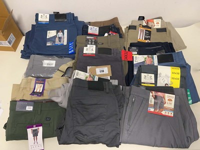 Lot 1710 - Approx. 20 pairs of men's trousers and shorts...
