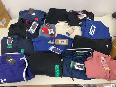Lot 1714 - Approx. 13 items of branded clothing to...