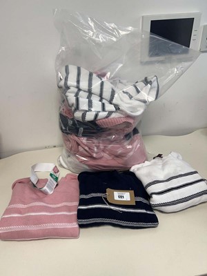 Lot 1721 - Approx. 15 ladies cotton striped jumpers by...
