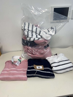 Lot 1722 - Approx. 10 ladies cotton striped jumpers by...