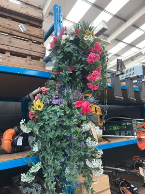 Lot 4056 - 2 artificial hanging baskets
