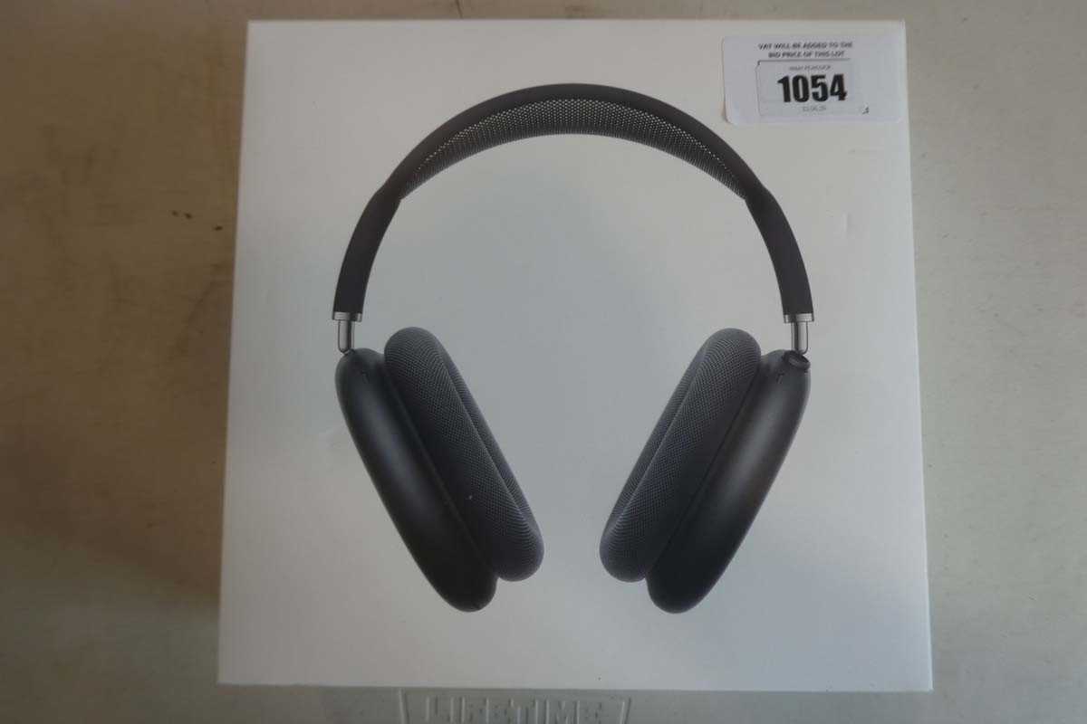 Lot 1054 - Apple AirPods Max, Midnight, model A3184,...