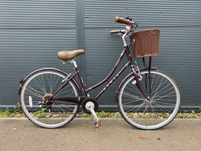 Lot 4024 - Dawes Duchess step through bike in purple with...