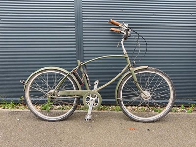 Lot 4036 - Split frame bike in green. No saddle
