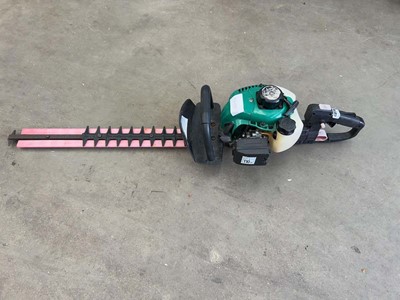 Lot 4074 - Gardenline petrol powered hedge cutter