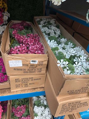 Lot 4081 - 4 boxes of assorted artificial plants