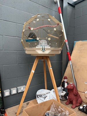 Lot 4091 - Bird cage on tripod stand with accessories