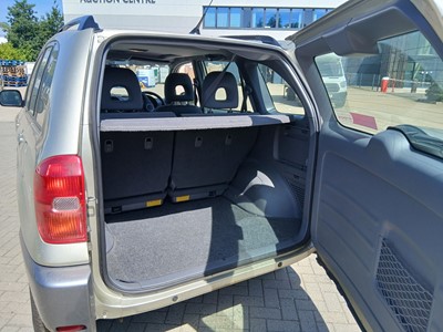 Lot (GY03 ZDX) 2003 Toyota RAV4 GX VVTI 5-door...