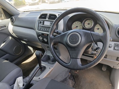 Lot (GY03 ZDX) 2003 Toyota RAV4 GX VVTI 5-door...