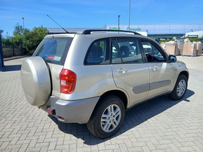 Lot (GY03 ZDX) 2003 Toyota RAV4 GX VVTI 5-door...